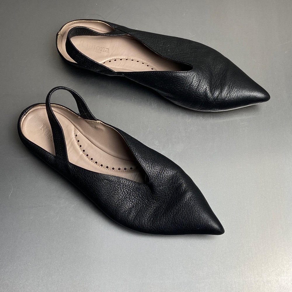Pointed toe sling back flats. Minimalist. Fit size 8.5